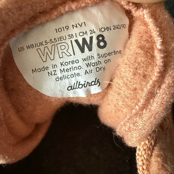 Allbirds Sneakers - Soft Peach - Picture 5 of 7